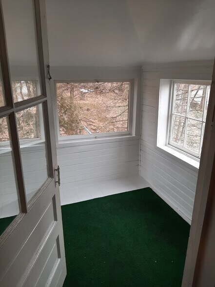 Back porch - 517 Stafford Ave