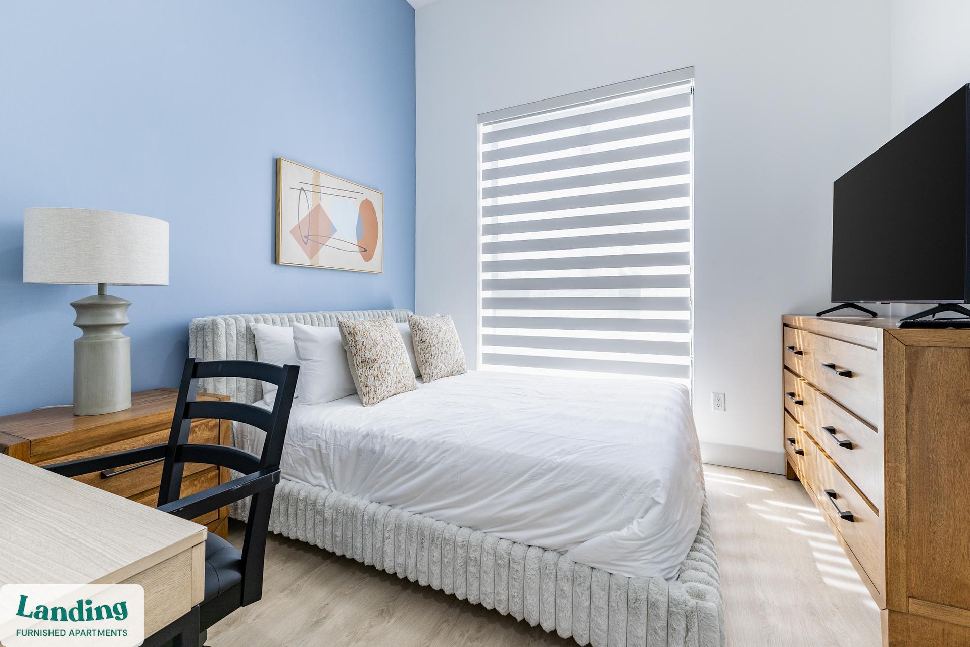 Building Photo - 1155 NE 126th St