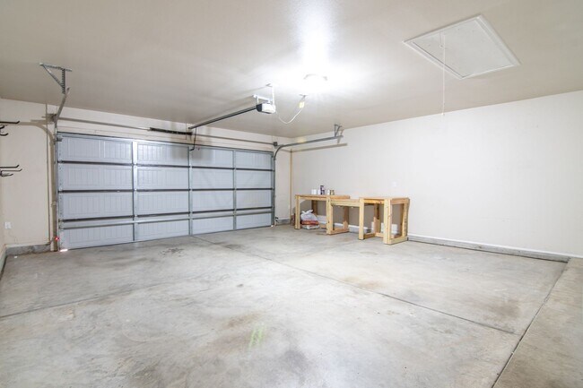 Building Photo - 6711 Boot Dr