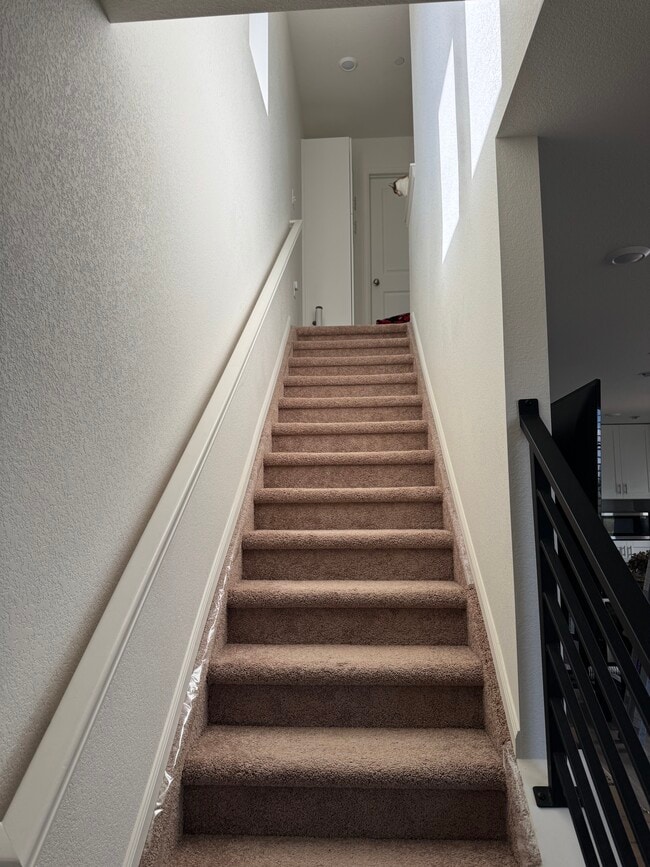 Building Photo - 10339 Vaughn Way