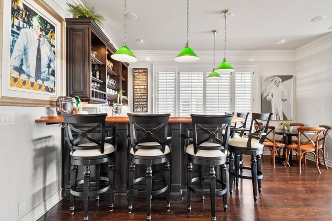 Building Photo - 1514 E Oceanfront