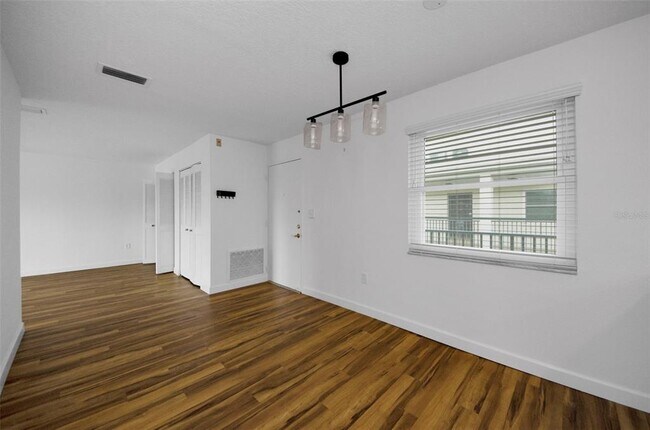 Building Photo - 2700 Bayshore Blvd