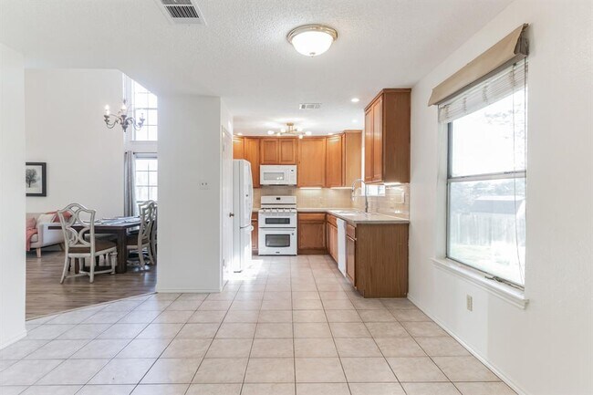 Building Photo - 7801 Callbram Ln