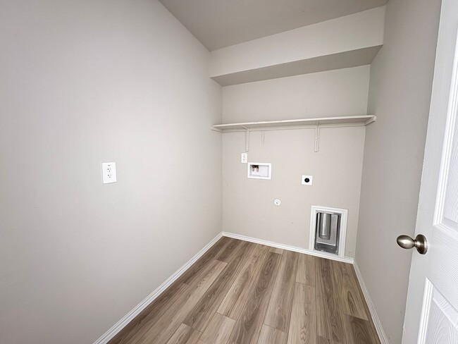 Building Photo - 2014 Gadwall Dr