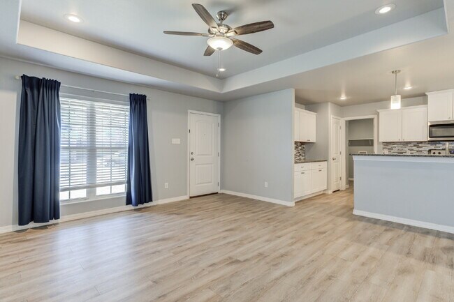 Building Photo - Wonderful 3 Bed 2 Bath in Willow Bend!