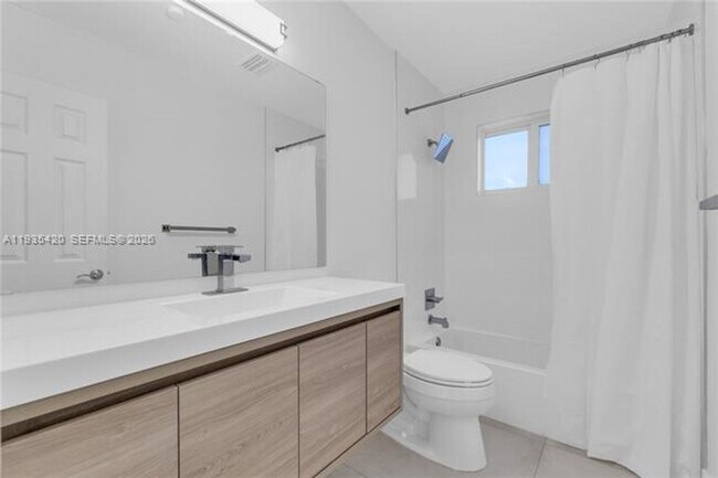 Building Photo - 7465 SW 135th St