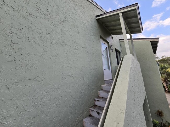 Building Photo - 5845 La Costa Dr