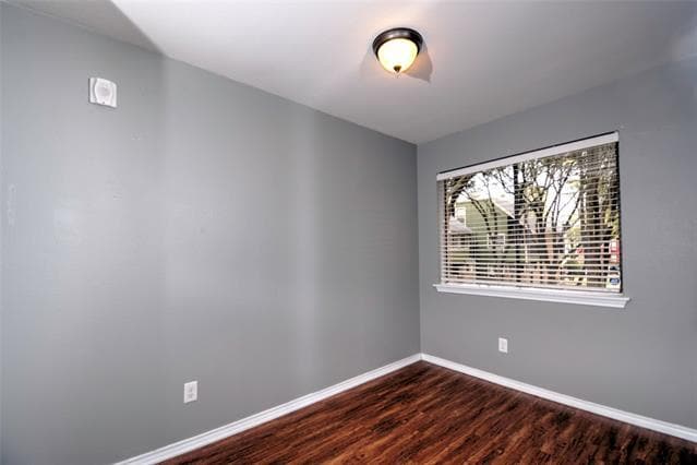 Building Photo - 9831 Walnut St