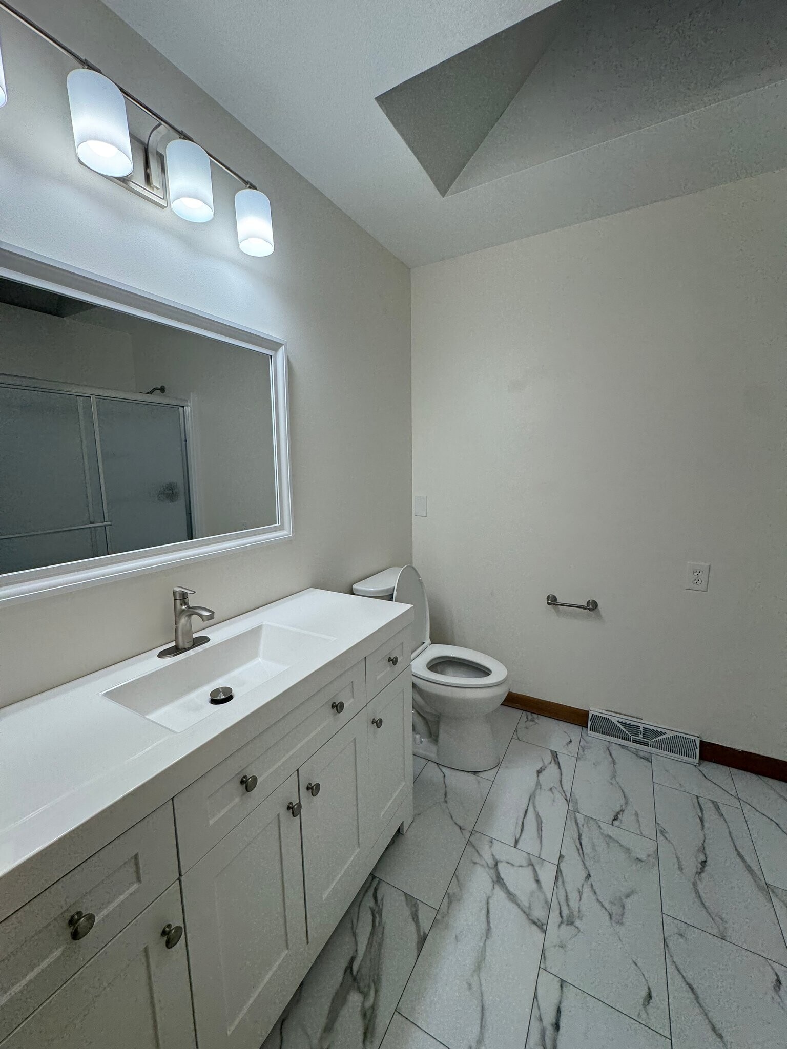 Building Photo - 20 Parkington Cir