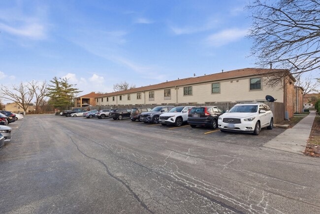 Building Photo - 1746 Sessions Walk