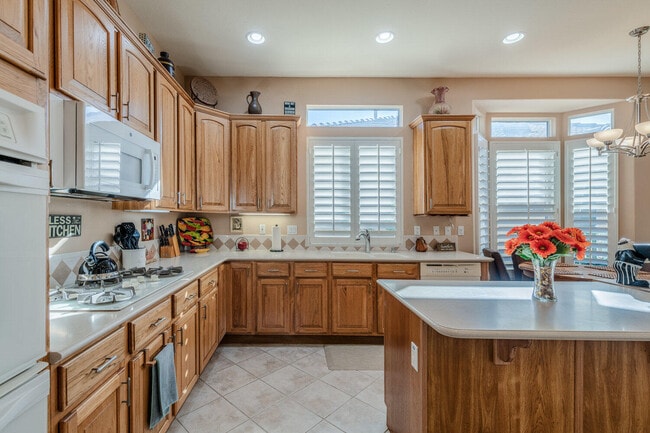 Building Photo - 80571 Hoylake Dr