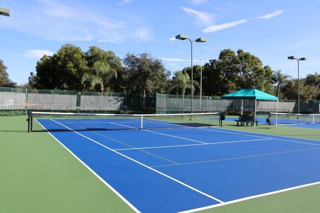 Building Photo - 1302 NW 139th Ave