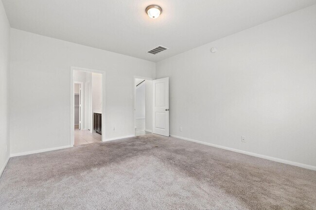 Building Photo - 5319 Rivers Edge Dr