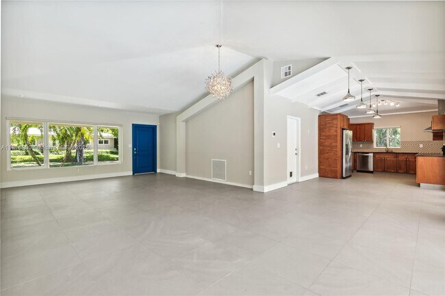 Building Photo - 601 Tibidabo Ave