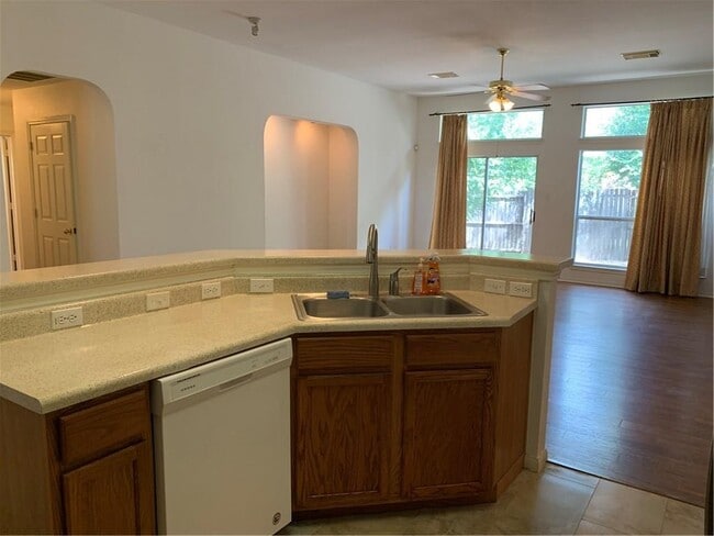 Building Photo - 5836 Lomita Verde Cir