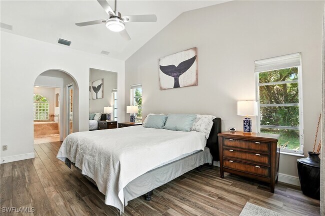 Building Photo - 5891 Golden Oaks Ln