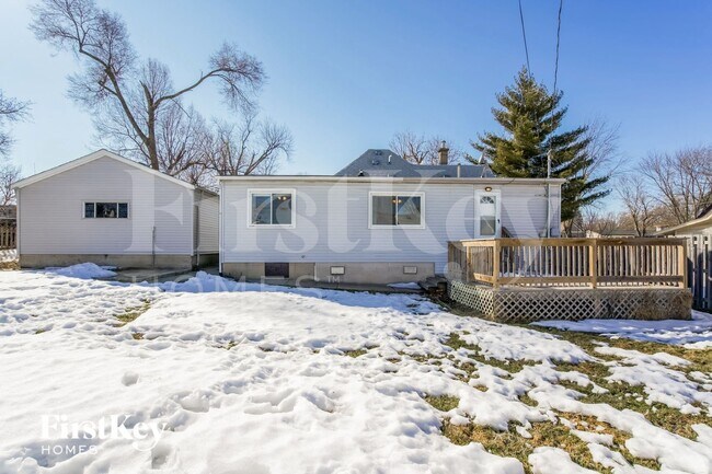 Building Photo - 123 Fairlawn Dr