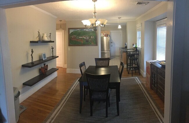 Building Photo - 33 Fifield St