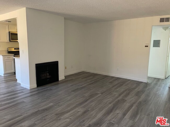 Building Photo - 5263 Corteen Pl
