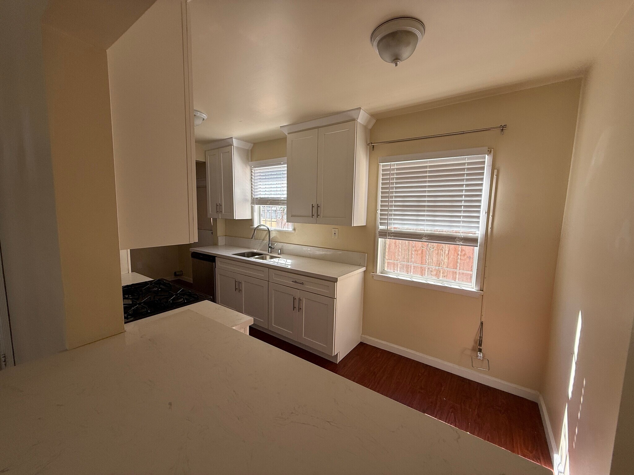 kitchen - 1914 Hauser Blvd