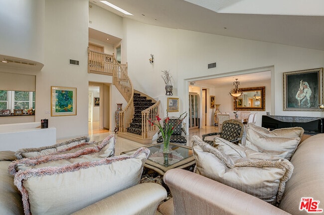 Building Photo - 2370 Brookshire Ln