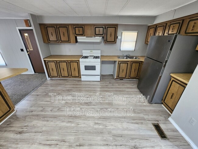 Building Photo - 10639 County Rd 3600