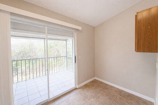 Building Photo - 2/2 In Hunter's Reserve (Oviedo)  / Water Included