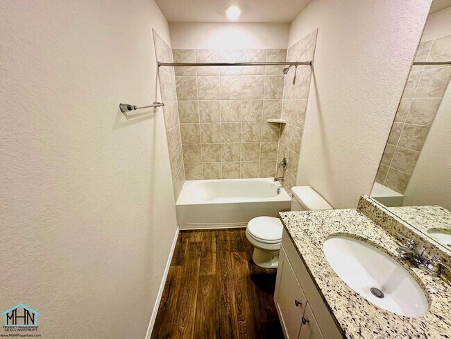 Building Photo - Welcome to Your Dream Home! A Stunning 2-story House with 4 spacious bedrooms and 2.5 baths!