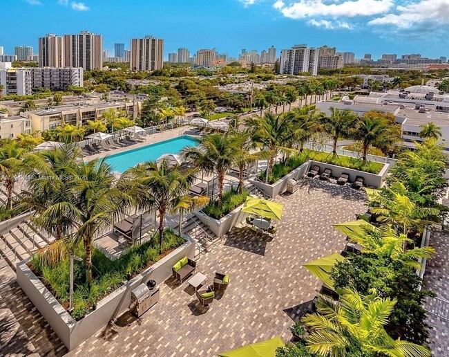 Building Photo - 2960 NE 207th St