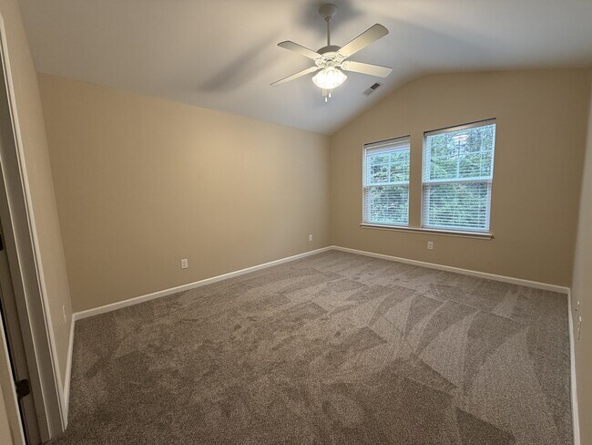 Building Photo - 4983 Hay Bale Ct