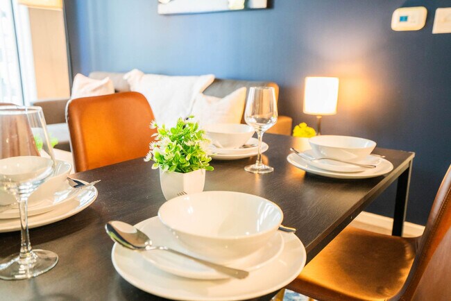 Building Photo - 888 N 4th St