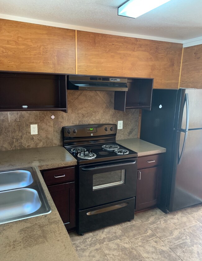 Building Photo - 2Bed/1Bath House