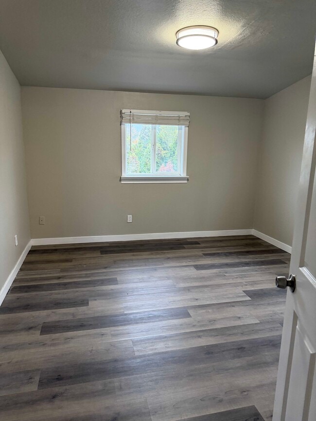 Building Photo - 1615 SW 110th St