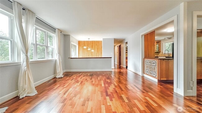 Building Photo - 2830 216th Ave SE