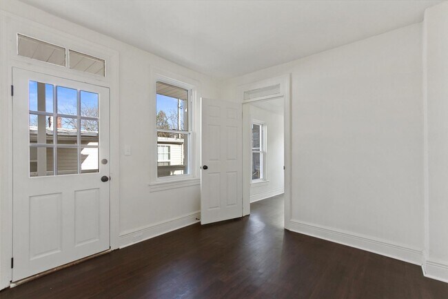 Building Photo - Spacious 4 Bedroom Home for Rent in York, PA!