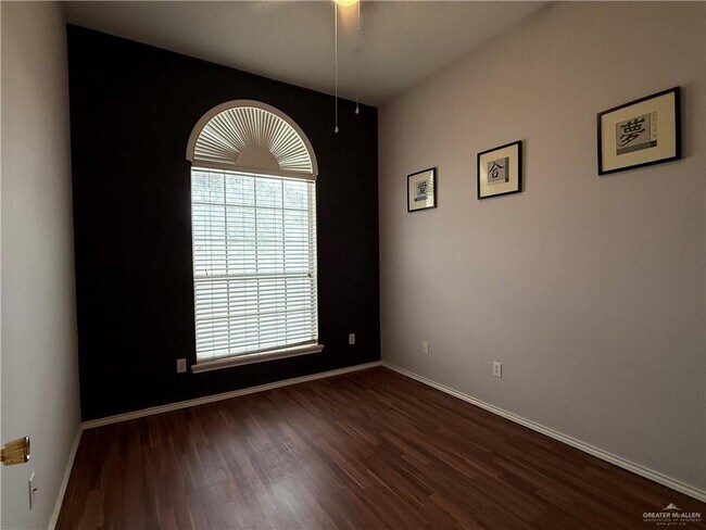 Building Photo - 1328 Nora Dr