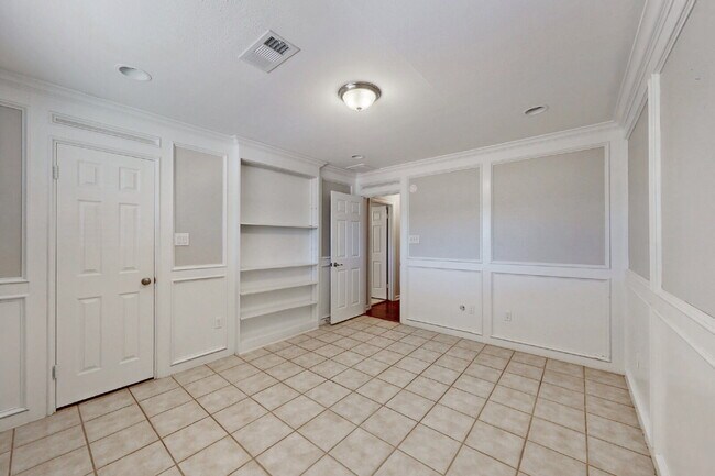 Building Photo - 1407 Skrivanek Ct