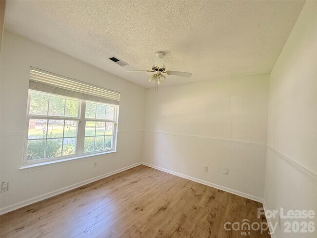 Building Photo - 7124 Rumple Rd