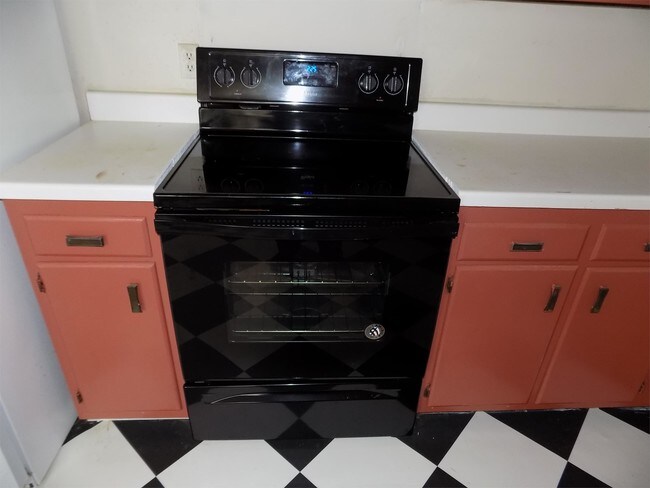 Building Photo - 6510 Cissna Dr