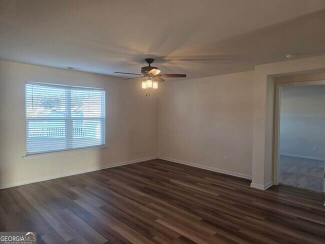 Building Photo - 234 Bellflower Cir