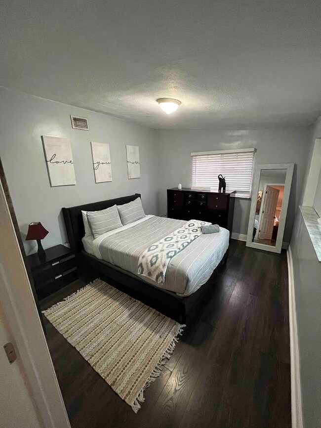 Building Photo - 2991 NW 31st Ave