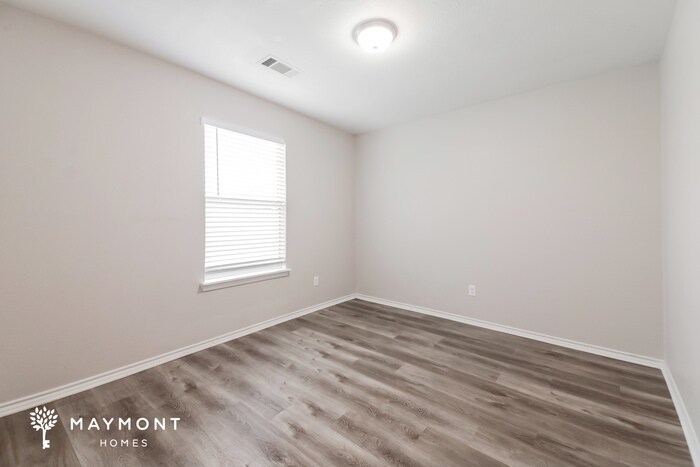 Building Photo - 1013 Bainbridge Ln