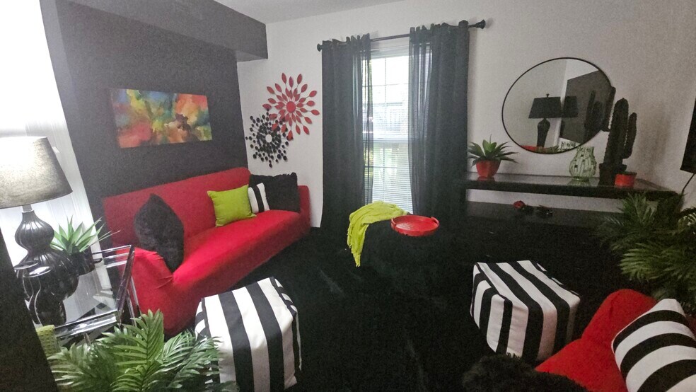 DEN - 2220 Wellington Woods Dr