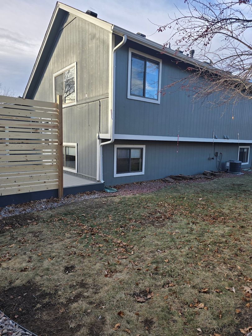 Building Photo - 443 Lincoln Cir