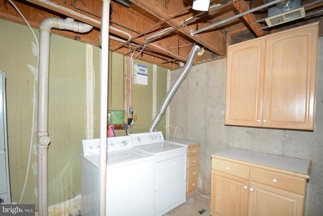 Building Photo - 10249 Quiet Pond Terrace