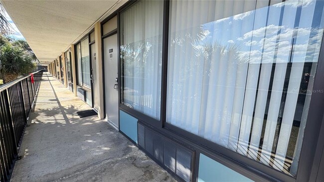 Building Photo - 7900 S Orange Blossom Trail