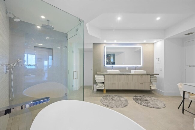 Building Photo - 3802 NE 207th St