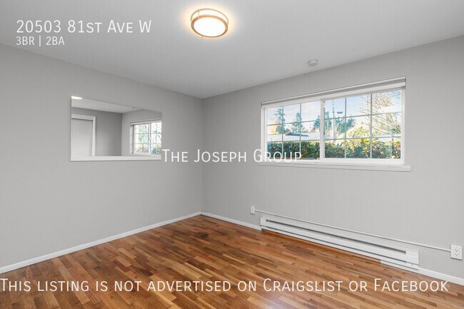 Building Photo - Open and bright 3 bed/1.75 bath in Edmonds!