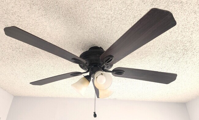 Building Photo - Prime Mesa Location with Community Pool & Strong Rental Appeal