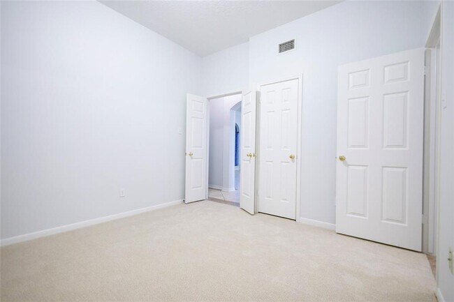 Building Photo - 1131 Spinnaker Way